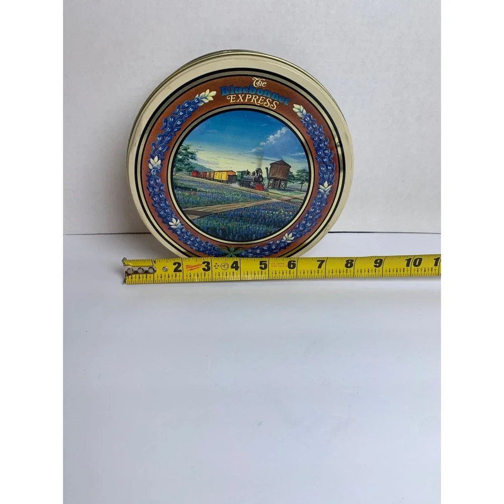 N/A vintage round
